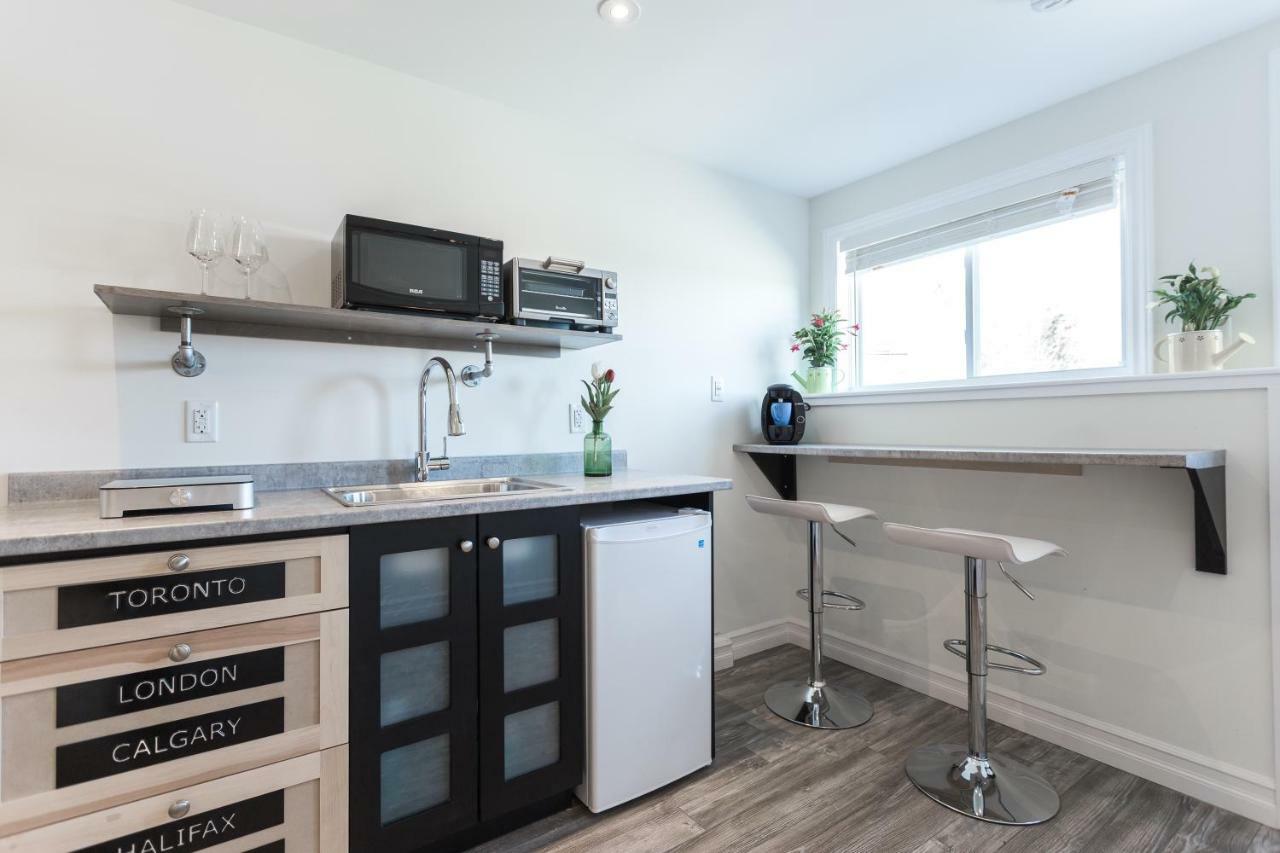 Whale House Guest House Mobile Luaran gambar