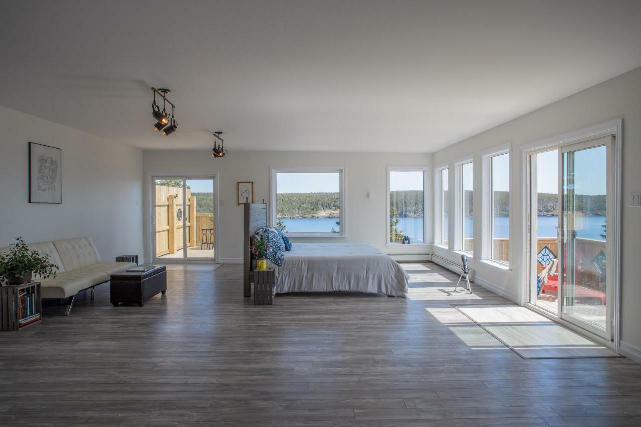 Whale House Guest House Mobile Luaran gambar