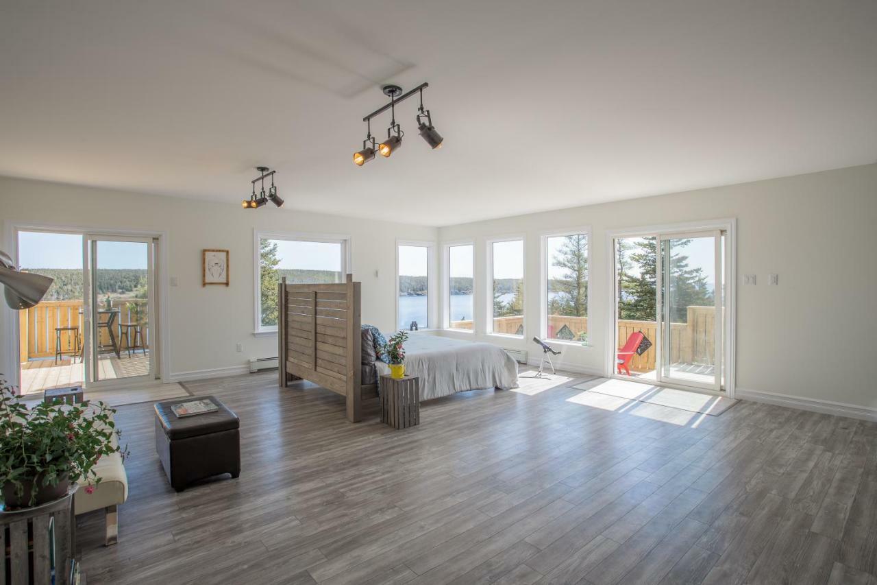 Whale House Guest House Mobile Luaran gambar